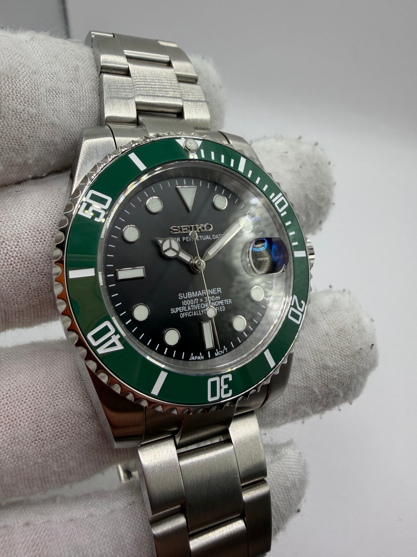 MOD Submariner Starbucks