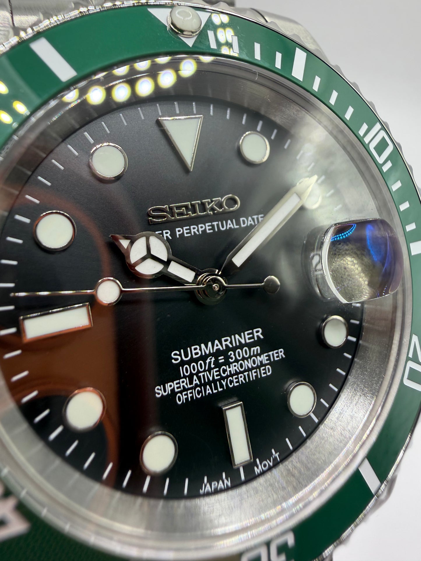 MOD Submariner Starbucks