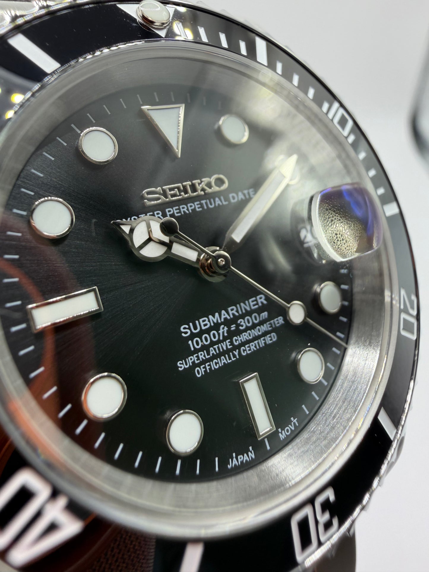 MOD Submariner Black