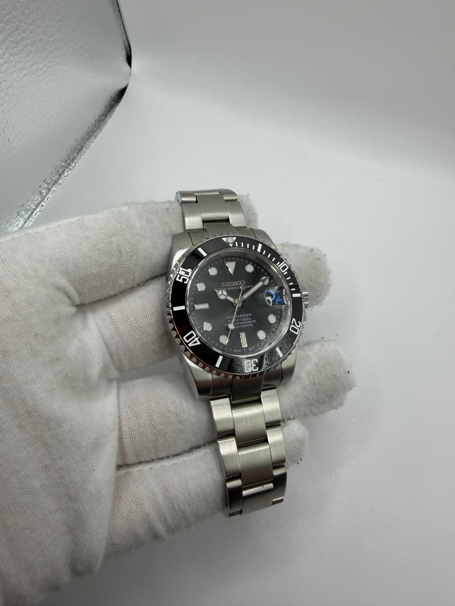 MOD Submariner Black