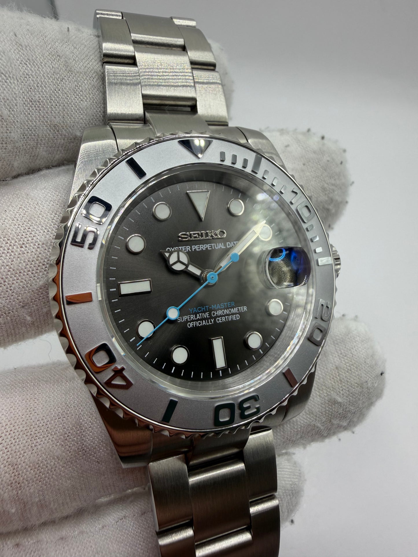 MOD Yacht-Master Platinium