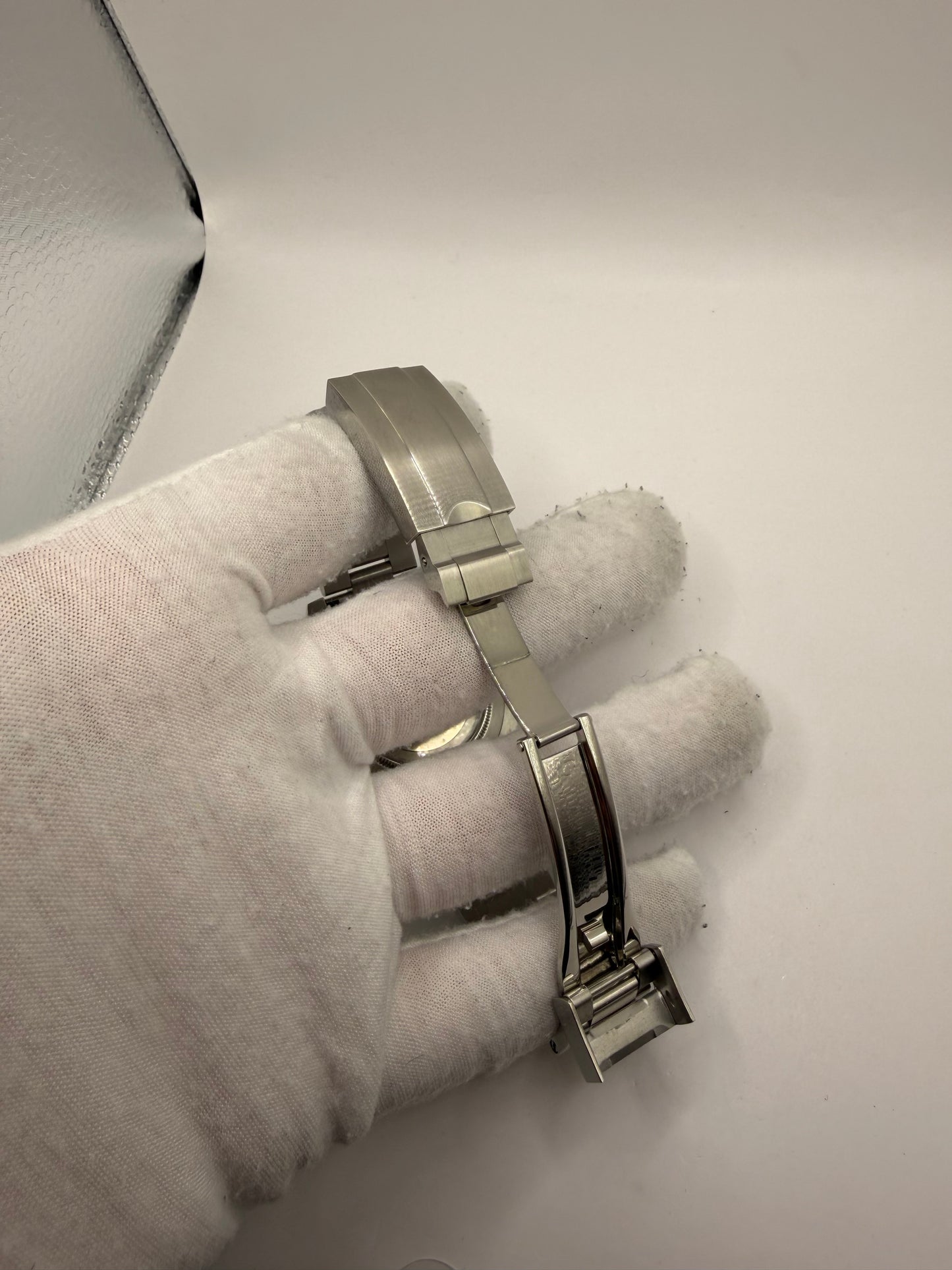 MOD Yacht-Master Platinium