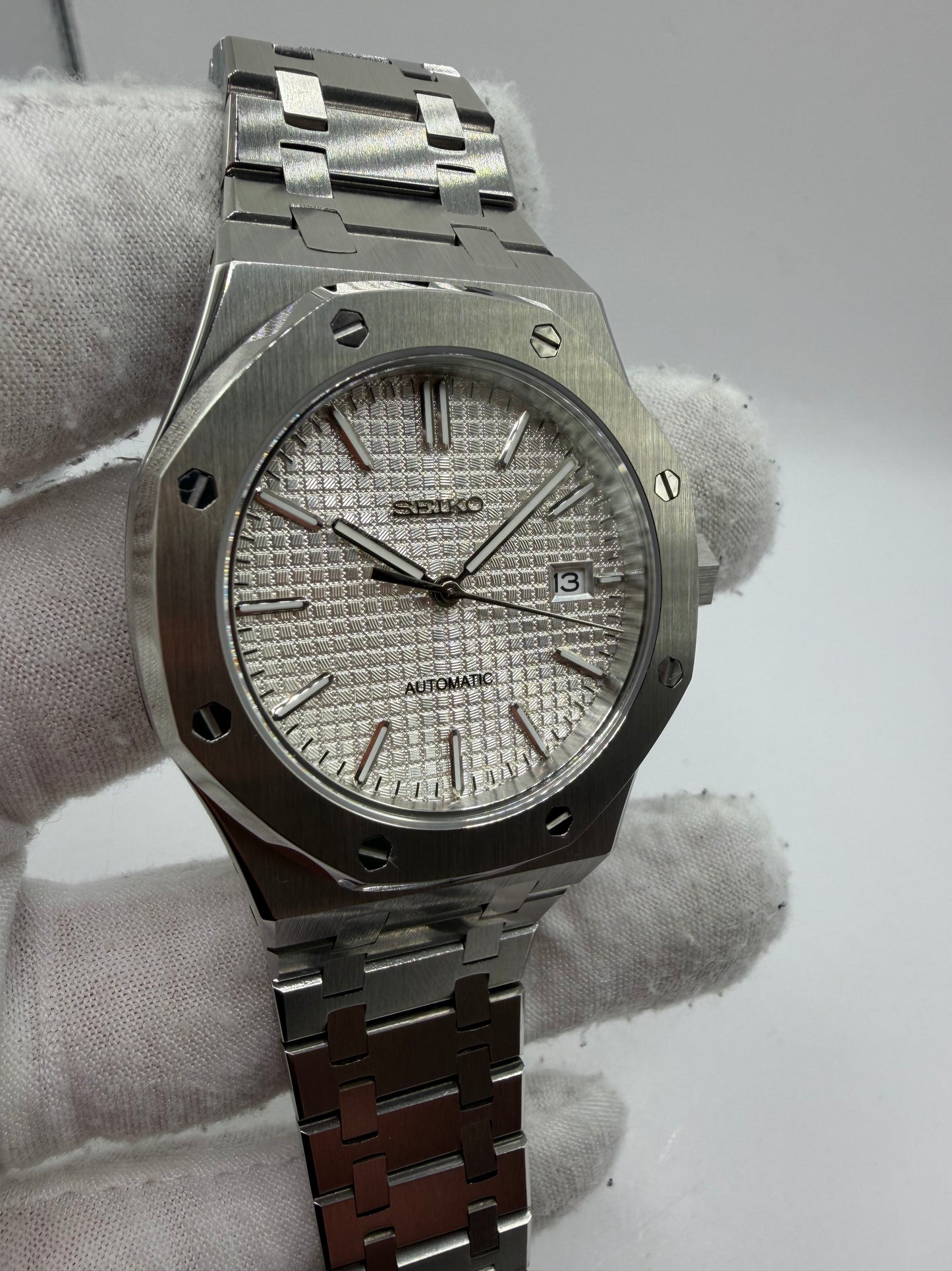 MOD Royal Oak White