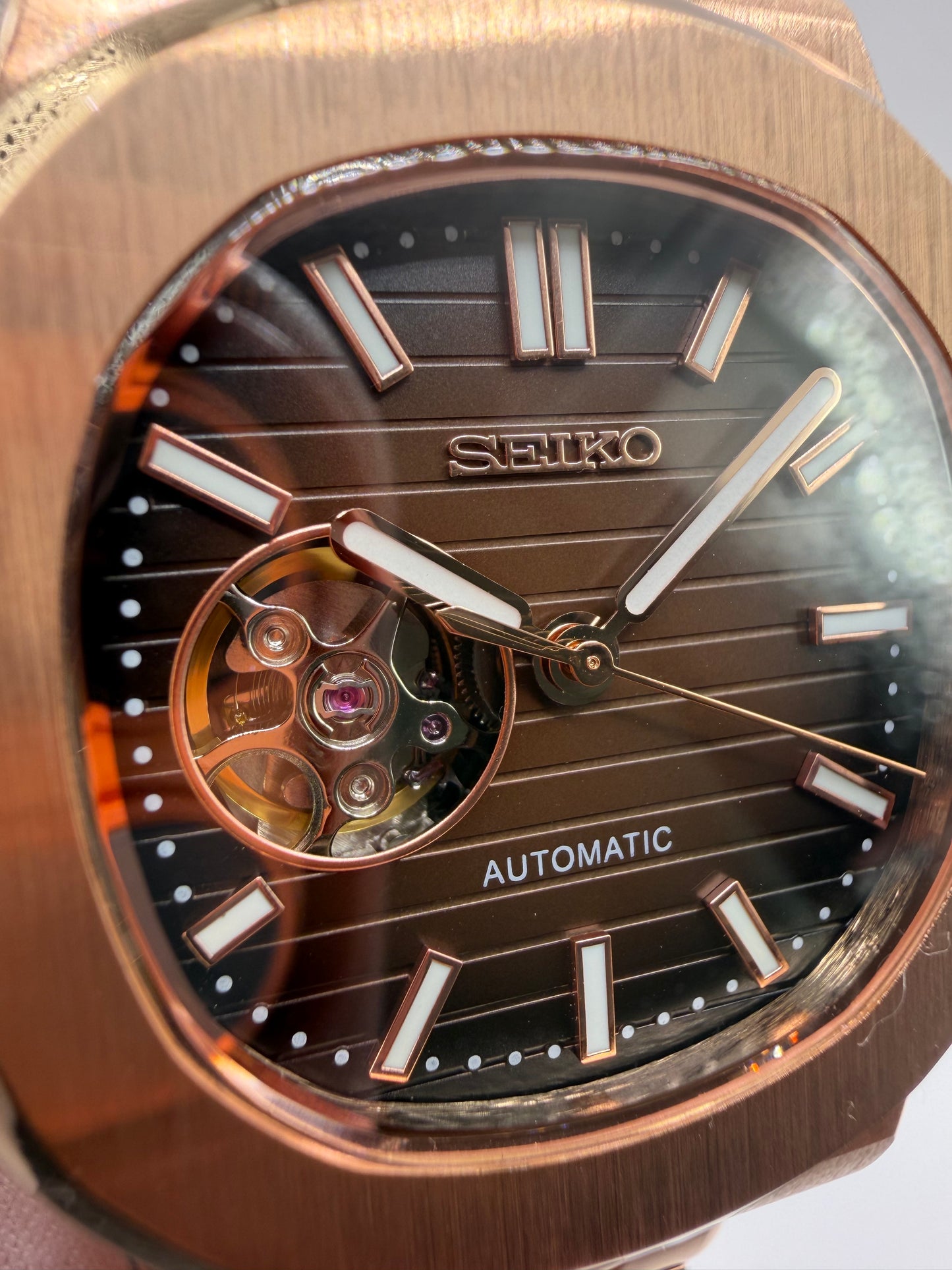 MOD Nautilus Open Heart Chocolate