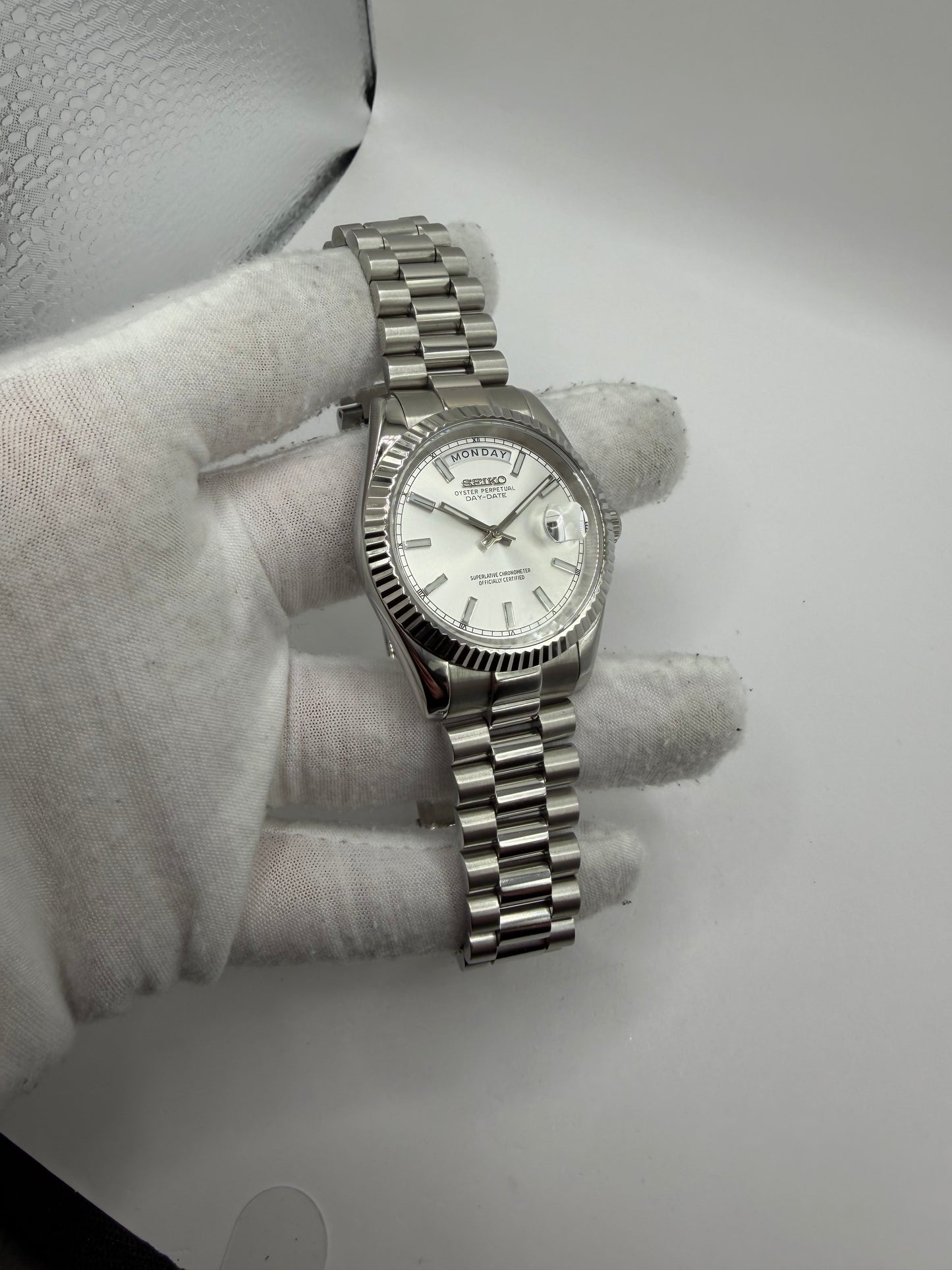 MOD Day-Date White